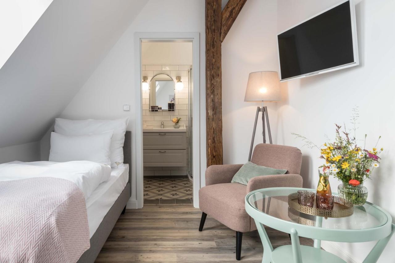 Na Kmine Hotel Obristvi Eksteriør billede