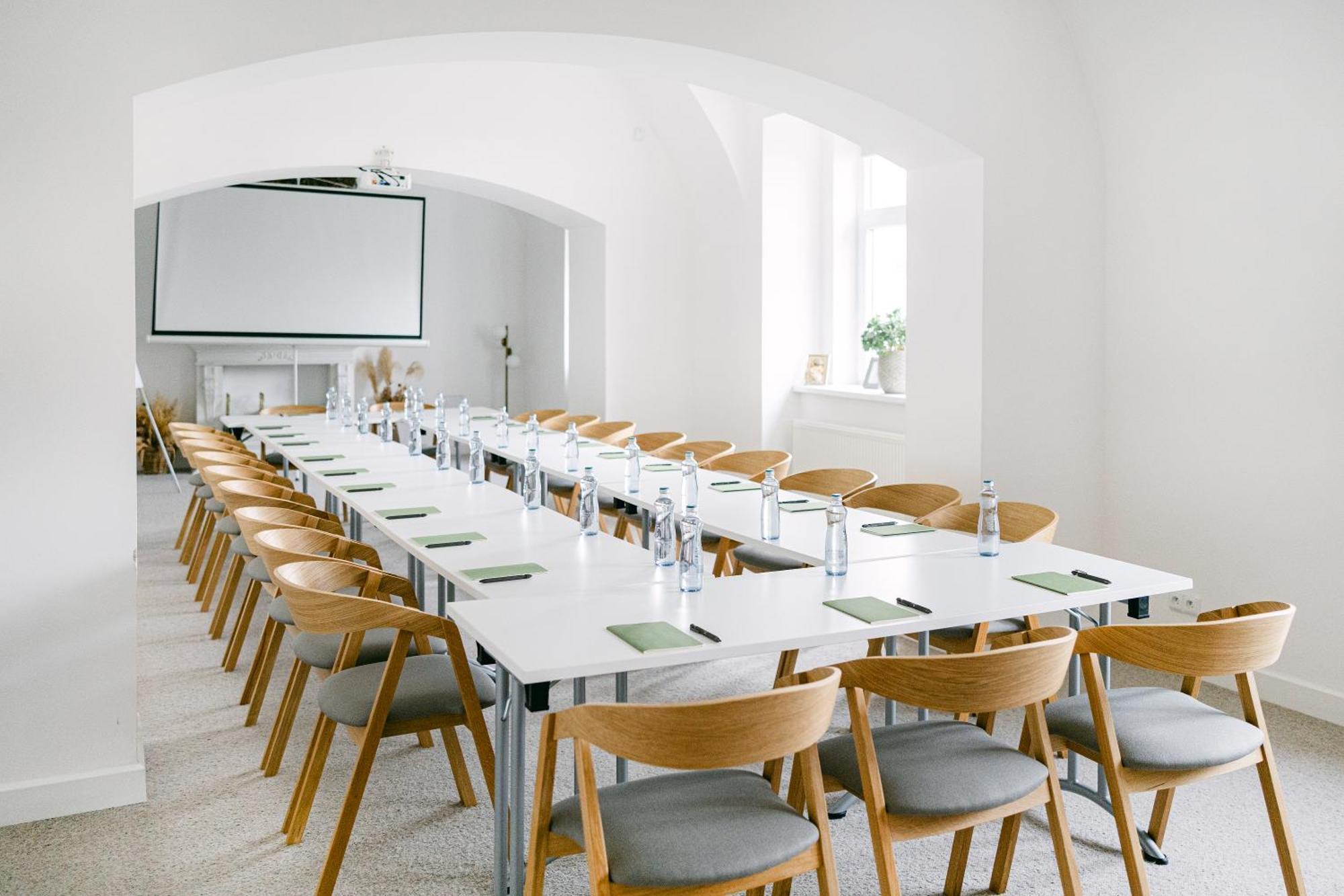 Na Kmine Hotel Obristvi Eksteriør billede